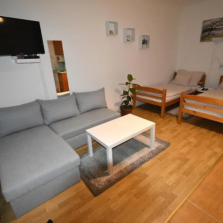 Pensionat Levendula Apartman Agard *