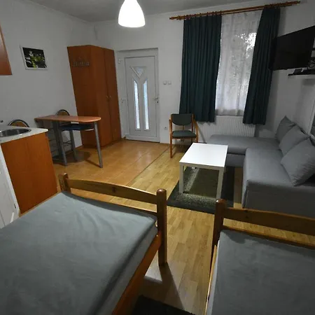Levendula Apartman Agard Guest house Gardony
